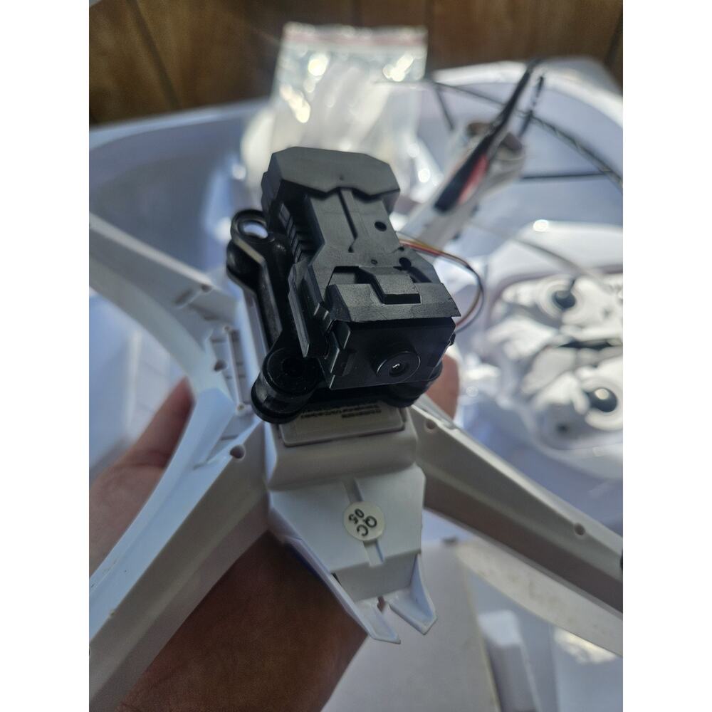 World Tech Toy Prowler Camera RC Drone 720p Photo/Video Camera White 3 Speed - Picture 9 of 11